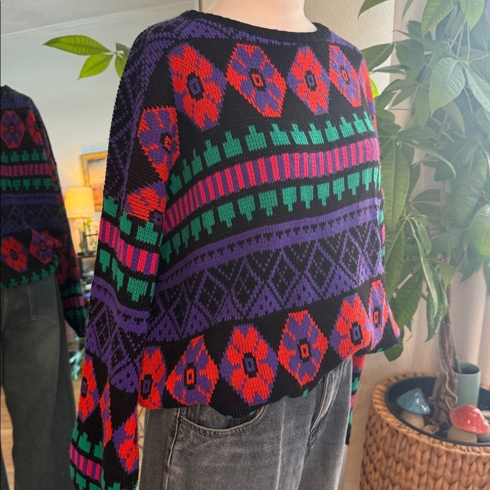 Jordache Multicolor Geometric Sweater Retro - Picture 7 of 13